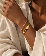 Load image into Gallery viewer, The Orbit Bangle